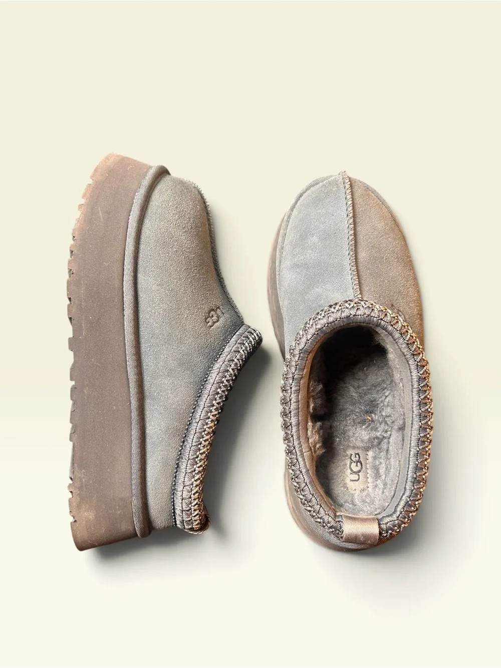 UGG tazz ii